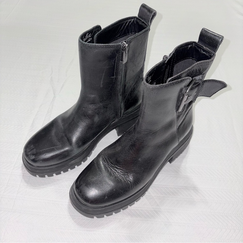 Franco Sarto Jersey Black Leather Lug Sole Ankle Boots Buckle Moto 6.5M Side Zip